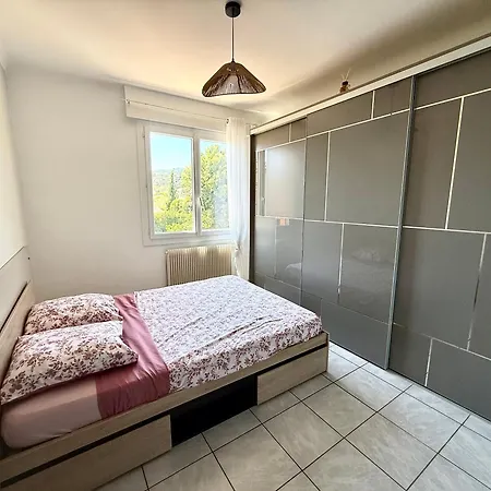 72m2 Idealement Situe - A Pied - Plages Διαμέρισμα