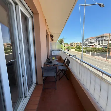 Διαμέρισμα 72m2 Idealement Situe - A Pied - Plages Mandelieu